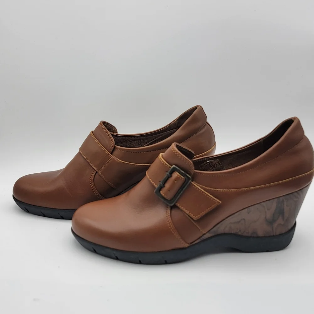 Sanita Brown Shoes Wedge Heel‎ Pumps w/ Buckle Maralyn SIZE 40; US 9.5. #1617